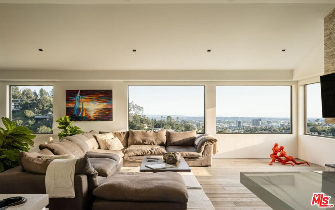 MLS #25595203 image #11