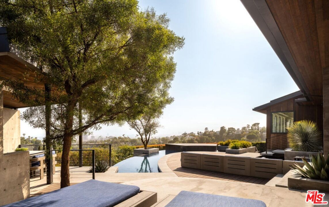 MLS #25595203 image #27