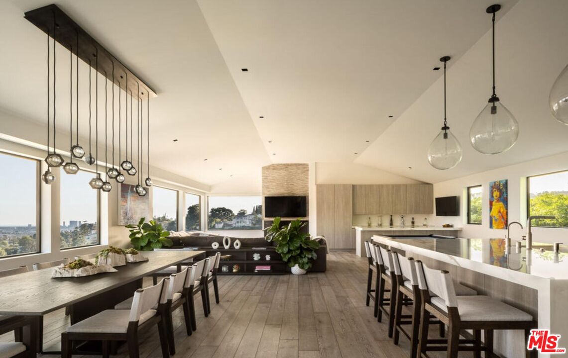 MLS #25595203 image #29