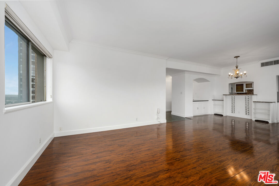 MLS #25595211 image #8