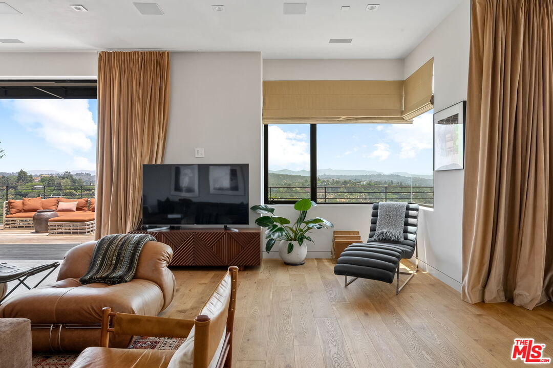 MLS #25595217 image #30