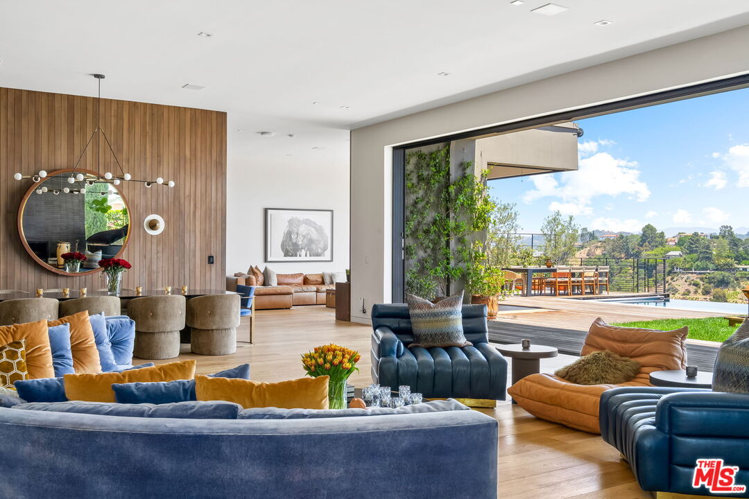 MLS #25595217 image #3