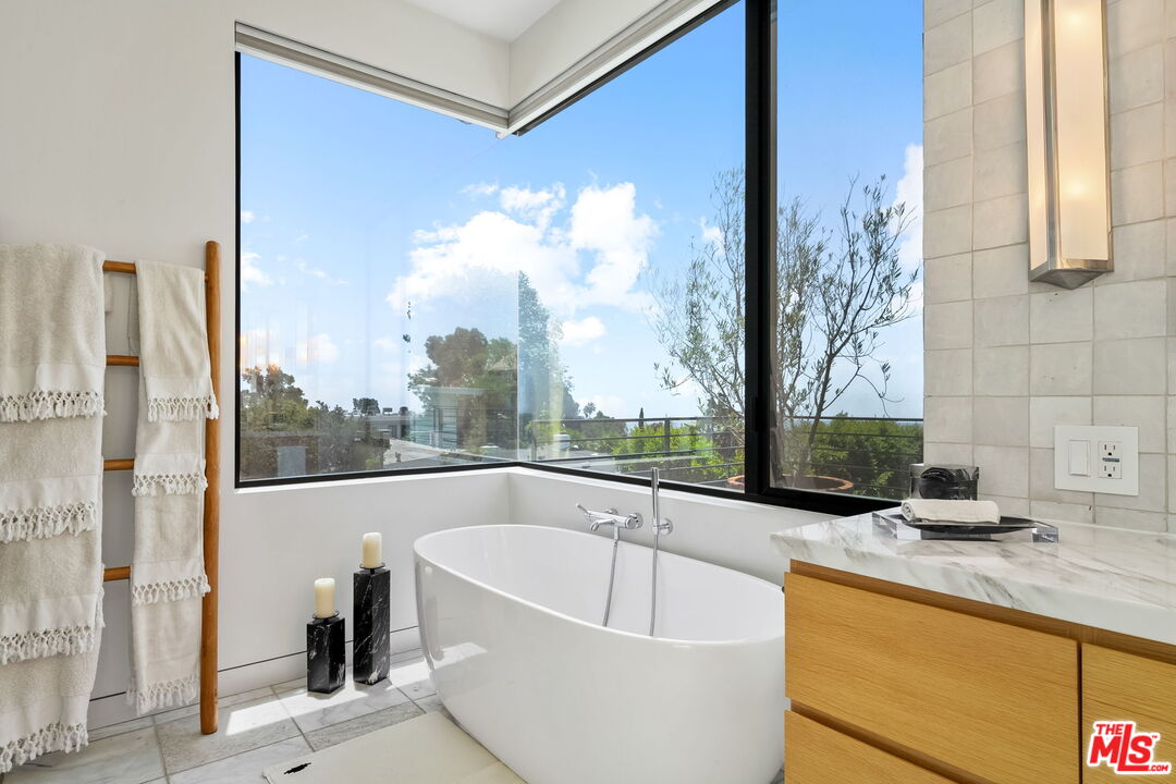 MLS #25595217 image #46