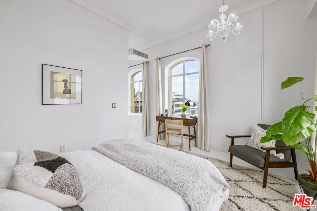 MLS #25595225 image #17