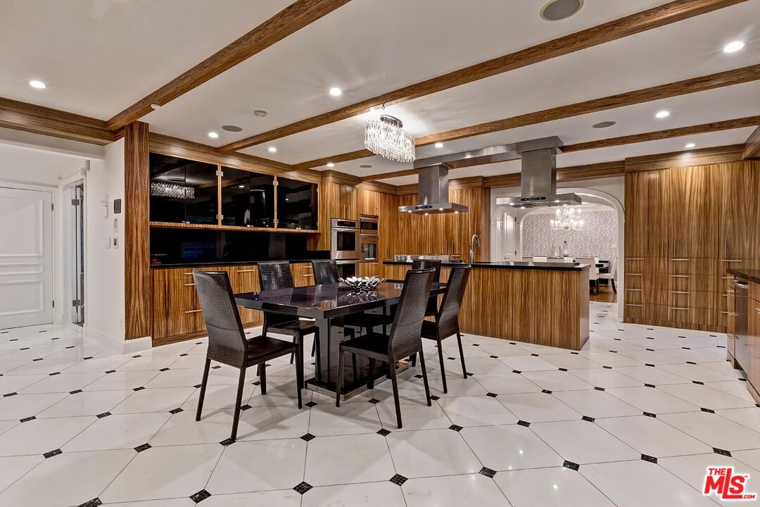 MLS #25595603 image #18