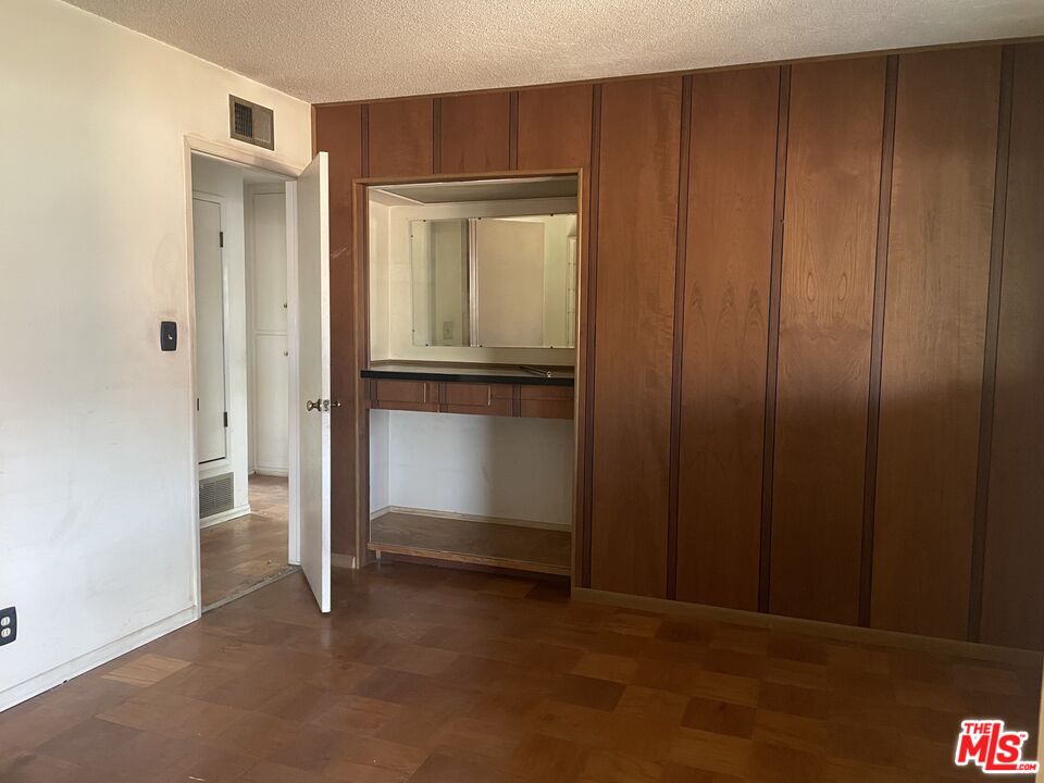 MLS #25595711 image #3