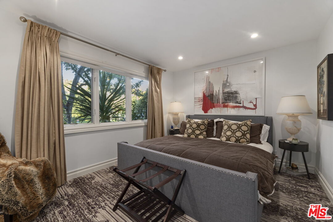 MLS #25595723 image #19