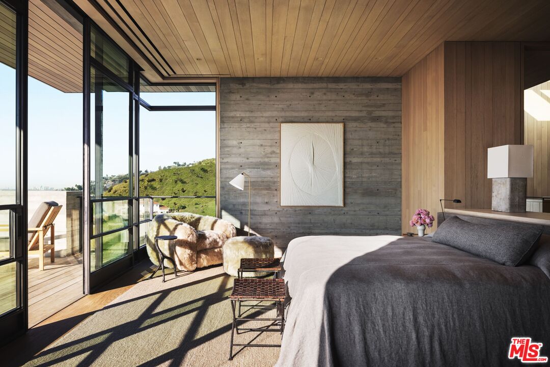 MLS #25595755 image #16