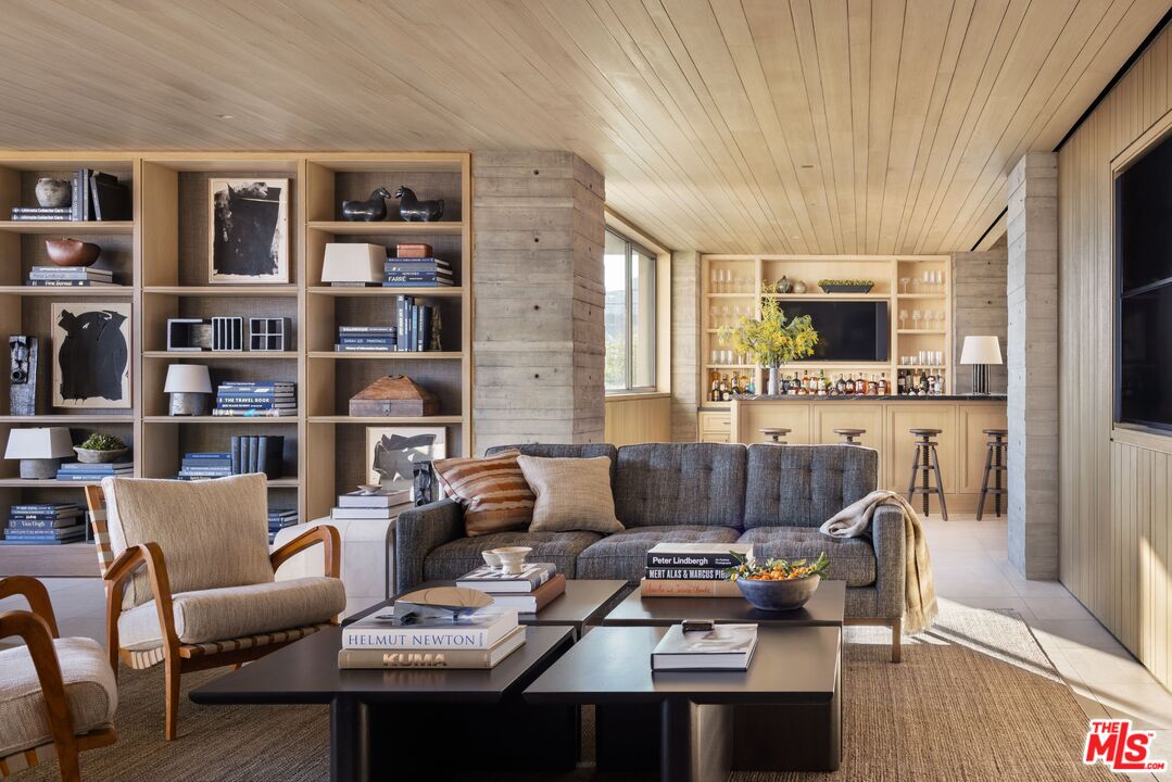 MLS #25595755 image #27