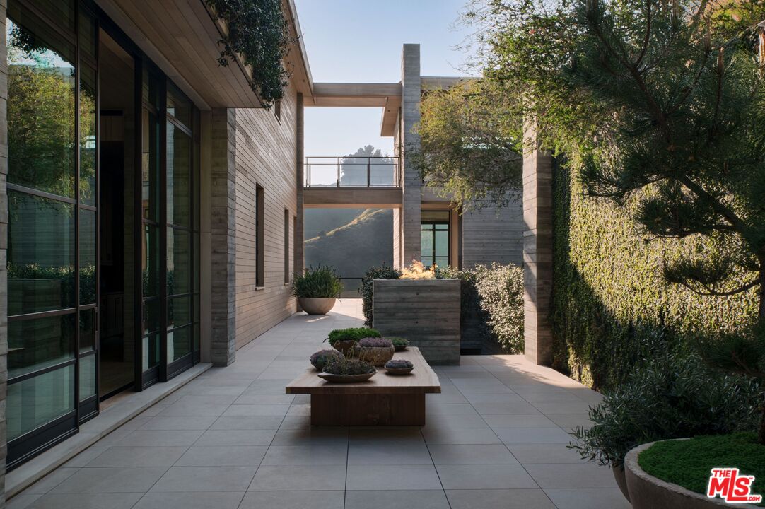 MLS #25595755 image #3