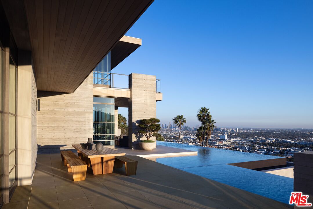 MLS #25595755 image #0