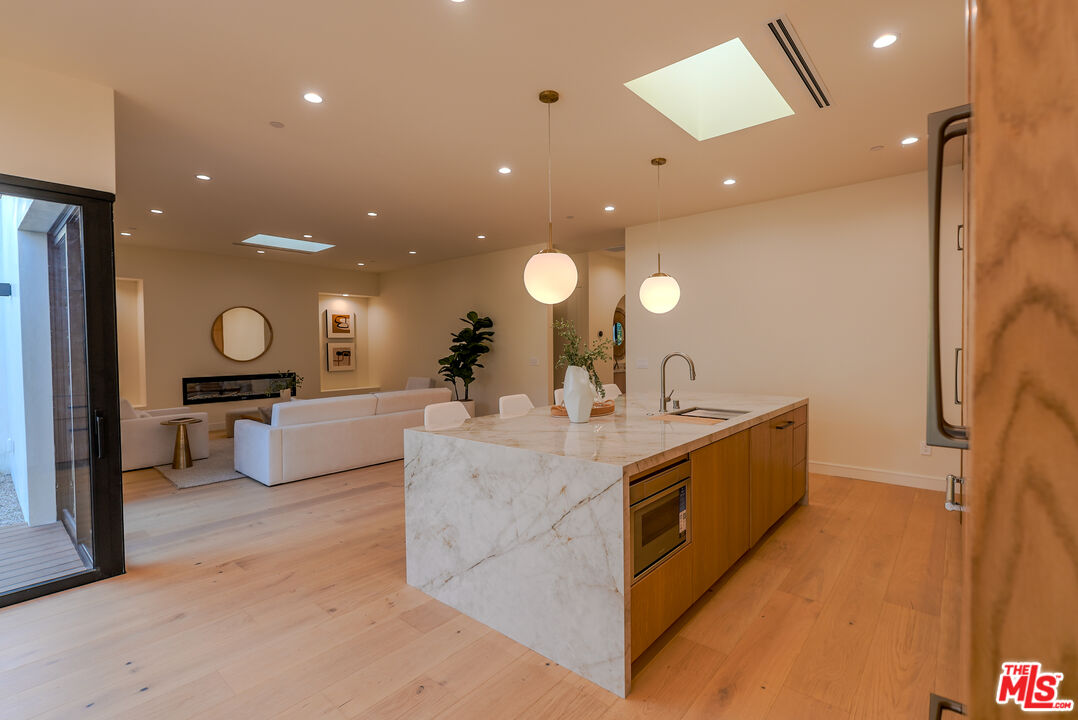 MLS #25595767 image #10