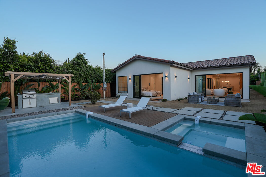 MLS #25595767 image #1