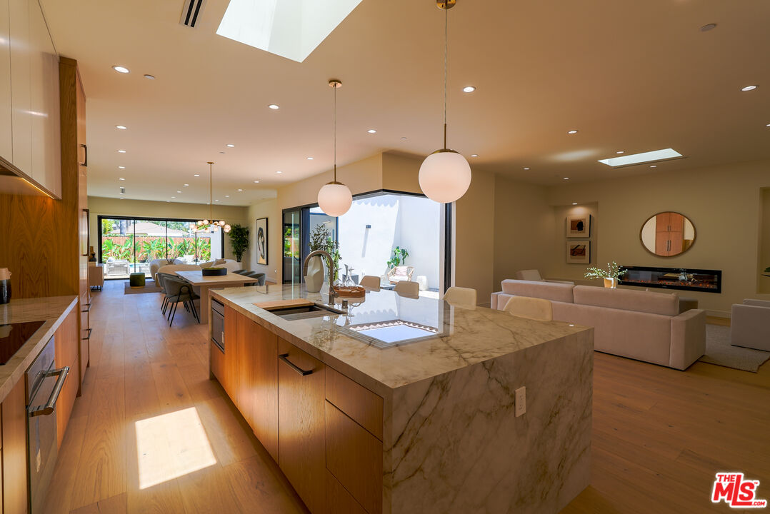 MLS #25595767 image #0