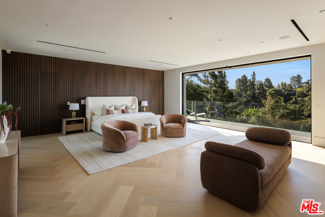 MLS #25595863 image #16