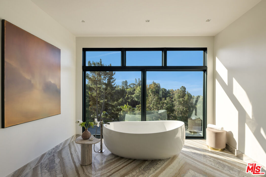 MLS #25595863 image #19