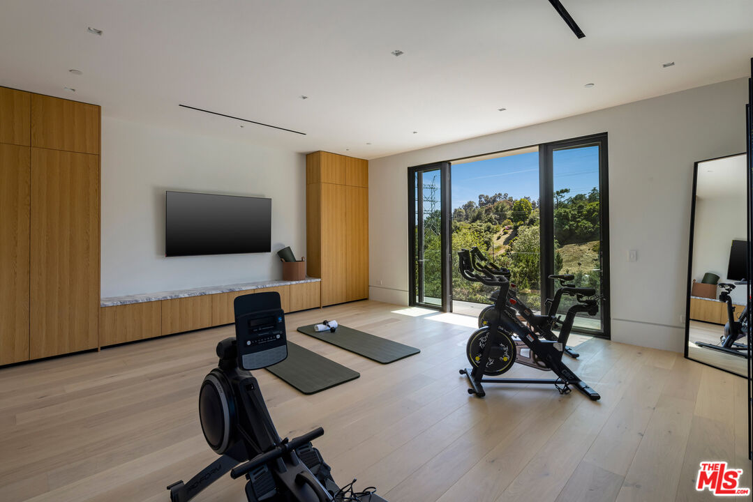 MLS #25595863 image #21