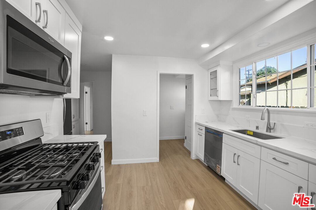 MLS #25595985 image #18