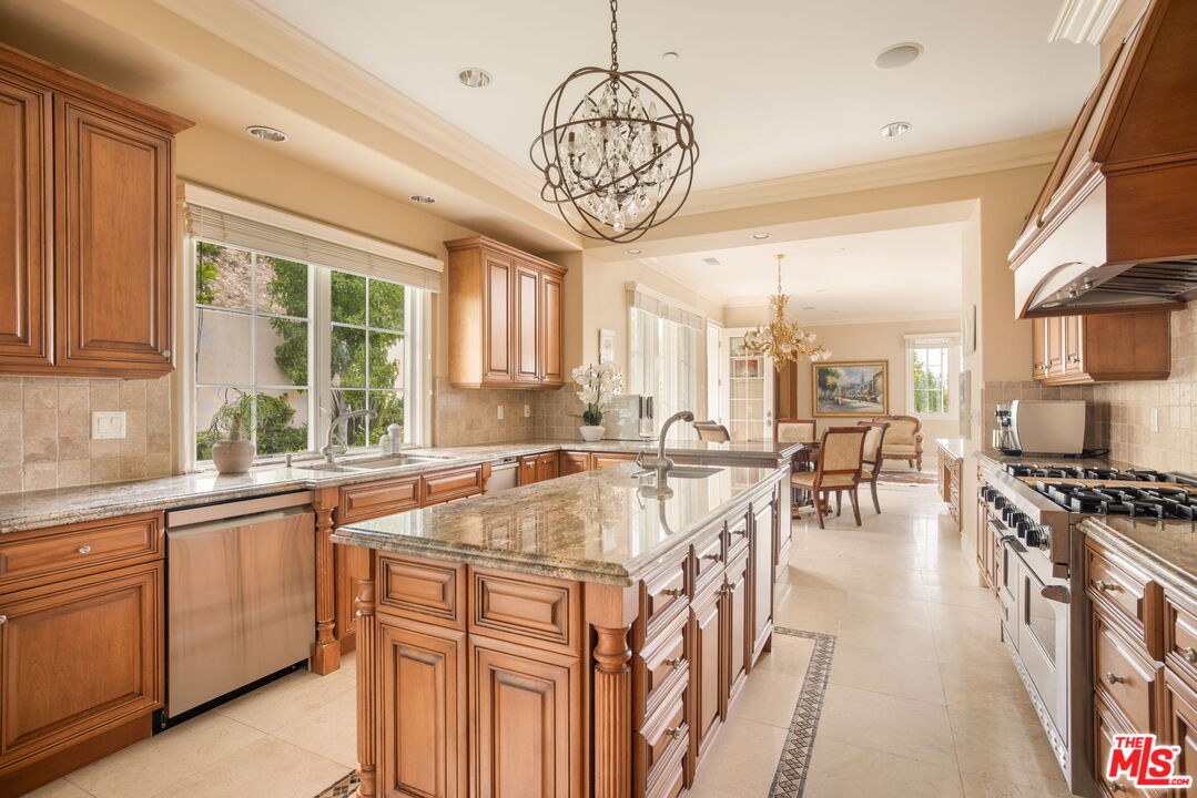 MLS #25596015 image #12