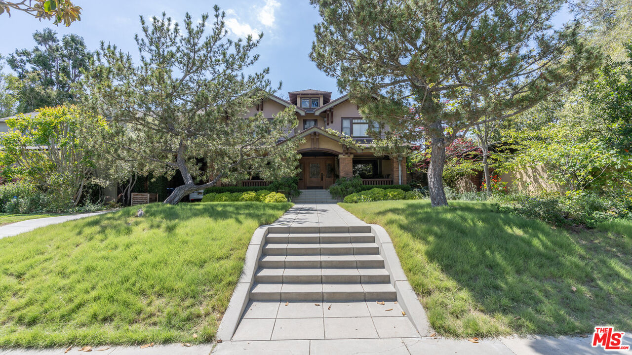 MLS #25596063 image #2