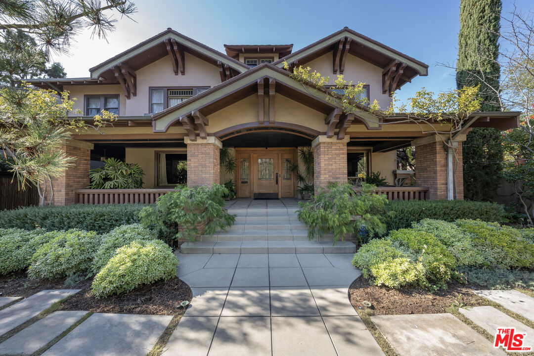 MLS #25596063 image #0