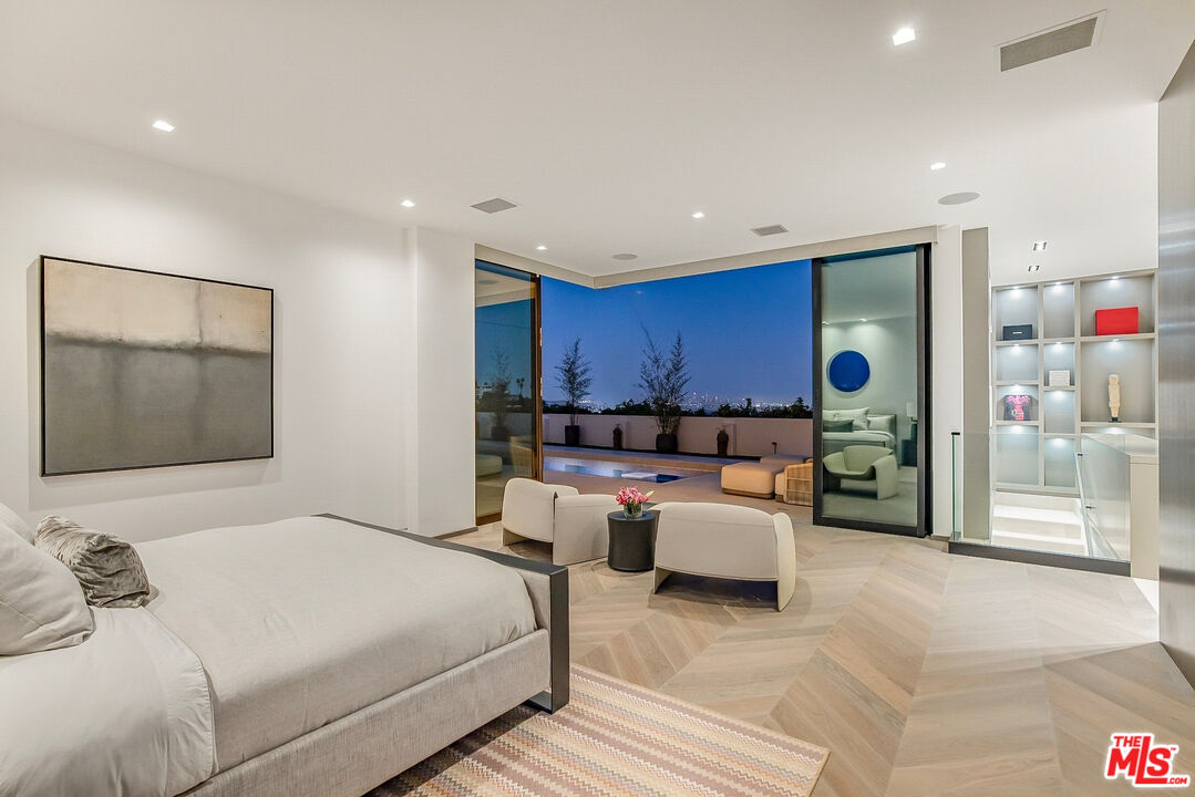 MLS #25596197 image #21