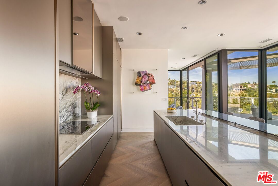 MLS #25596197 image #12