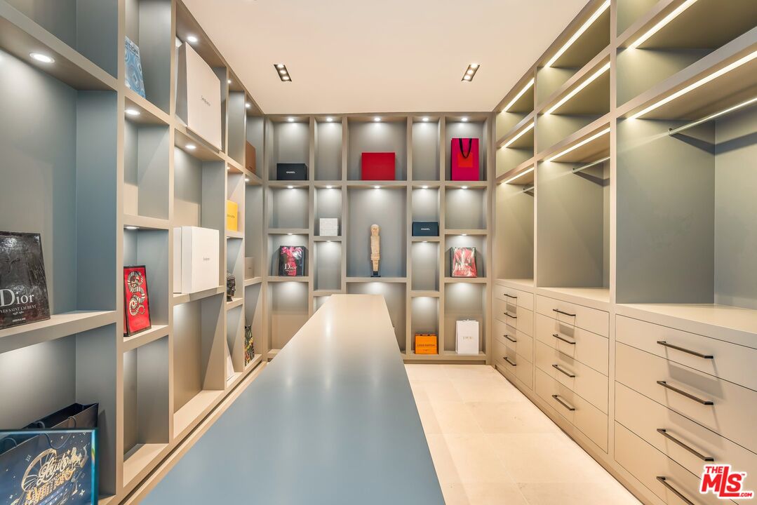 MLS #25596197 image #31