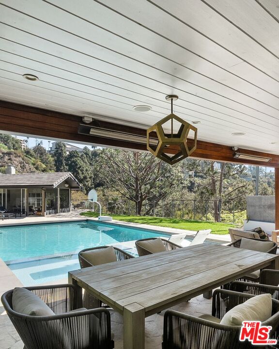 MLS #25596325 image #10