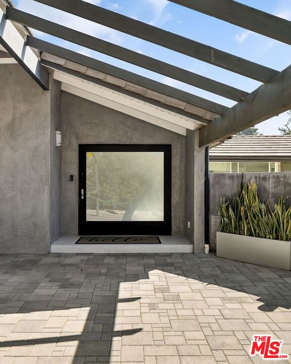 MLS #25596325 image #1