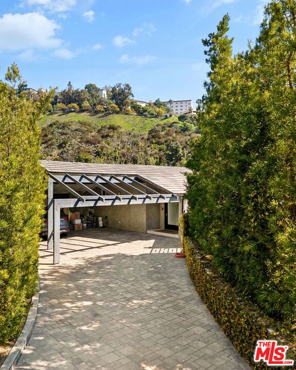 MLS #25596325 image #2