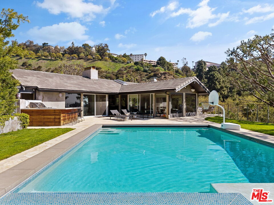 MLS #25596325 image #3