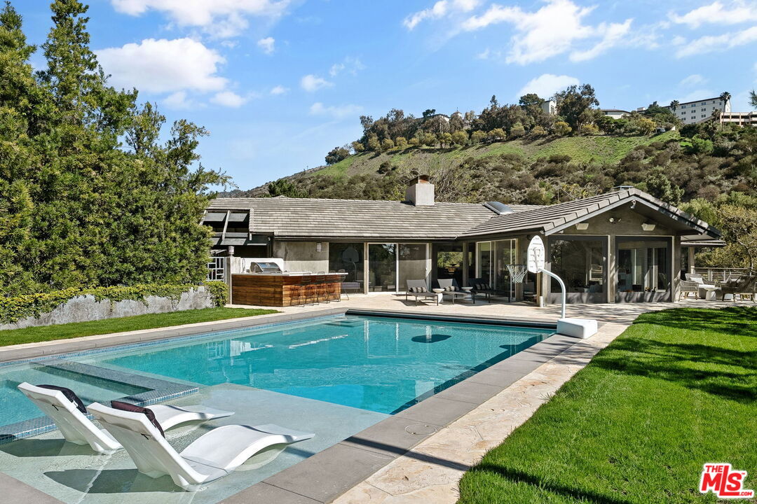 MLS #25596325 image #4