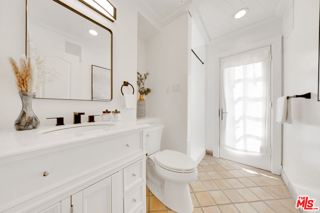 MLS #25596329 image #18