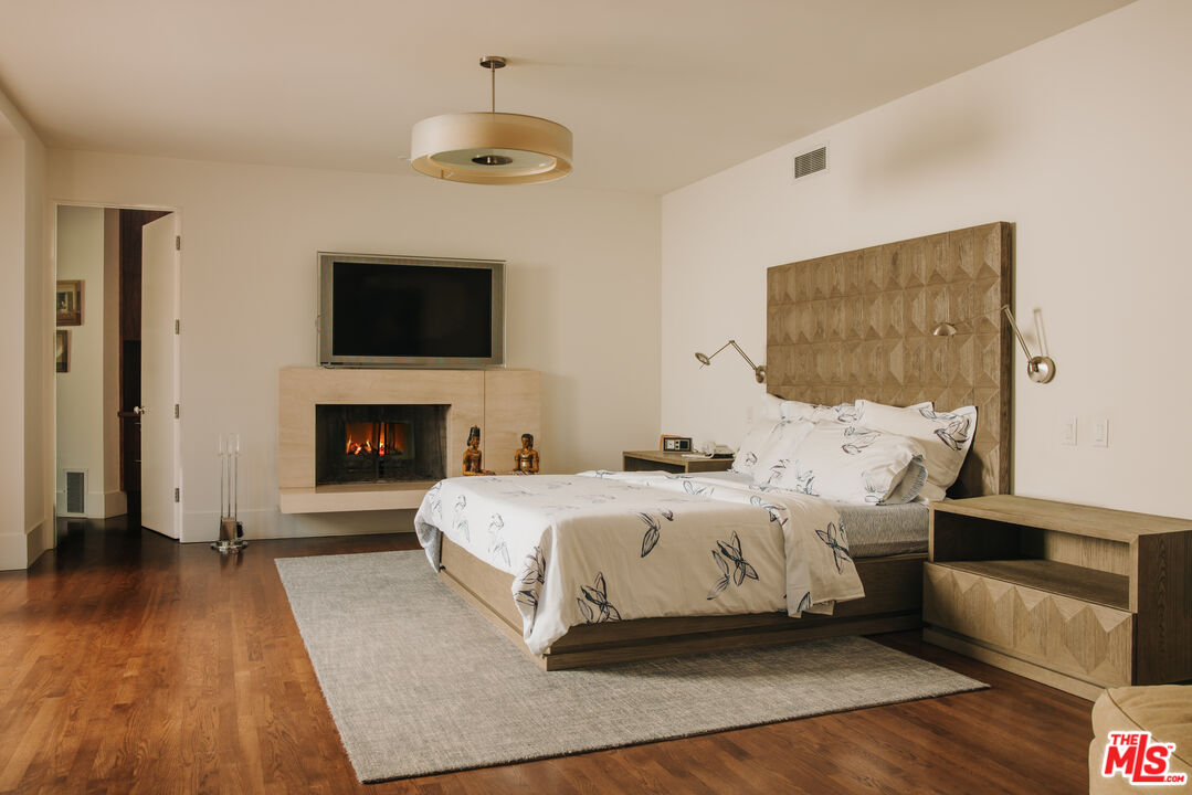 MLS #25596395 image #11