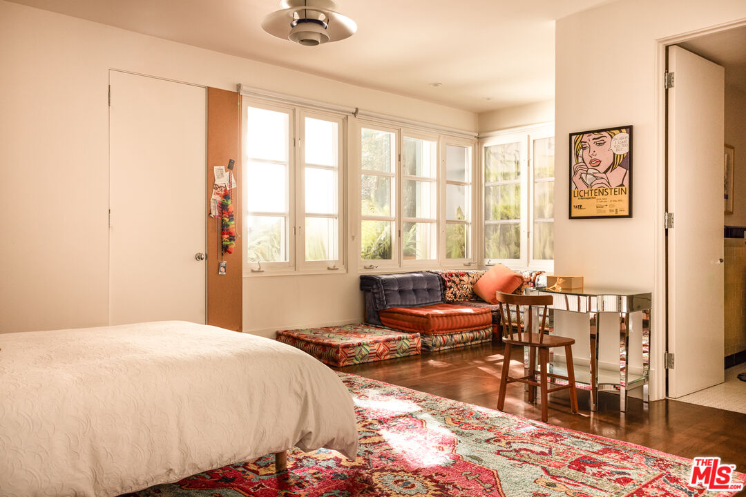 MLS #25596395 image #13