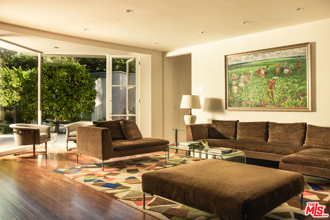 MLS #25596395 image #4