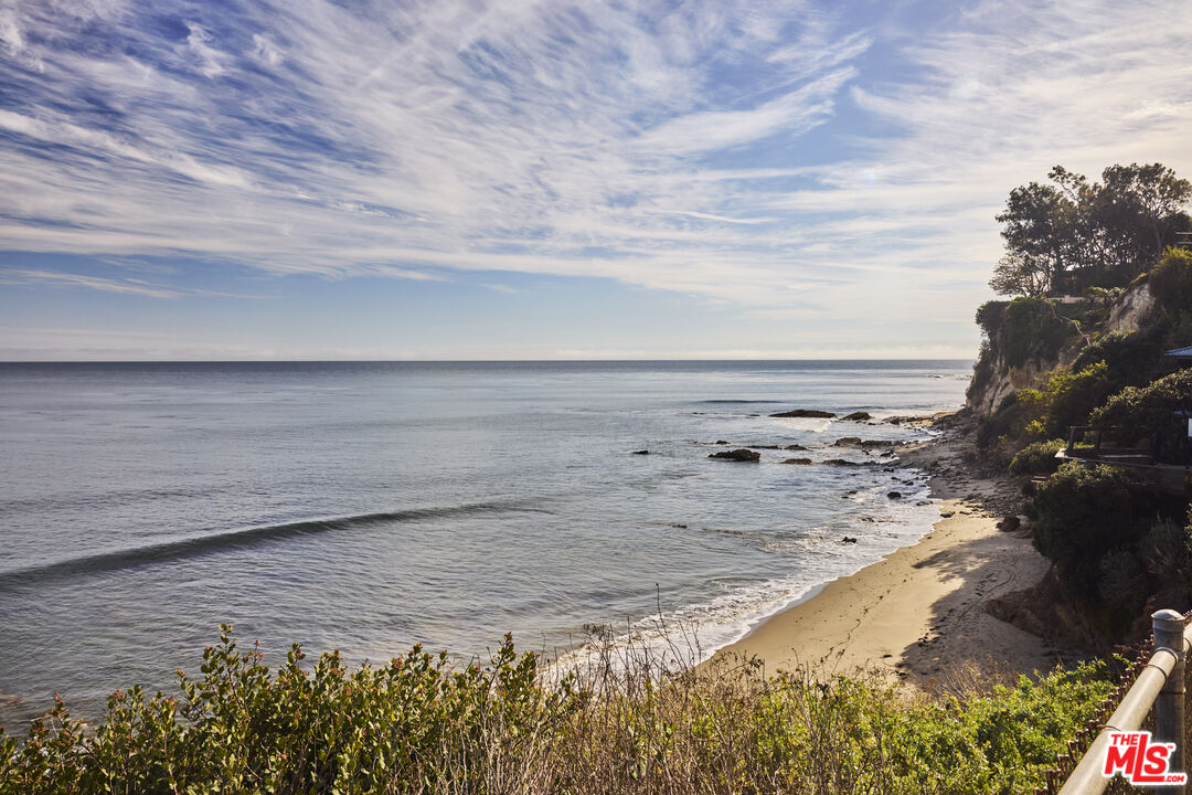 MLS #25596451 image #9