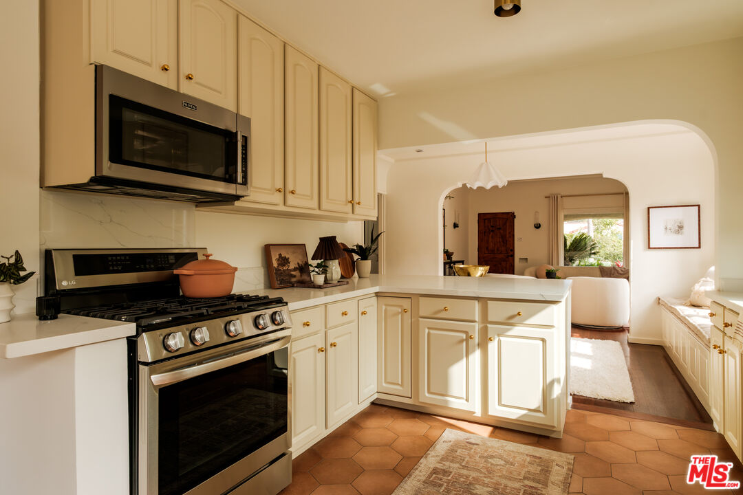 MLS #25596499 image #15