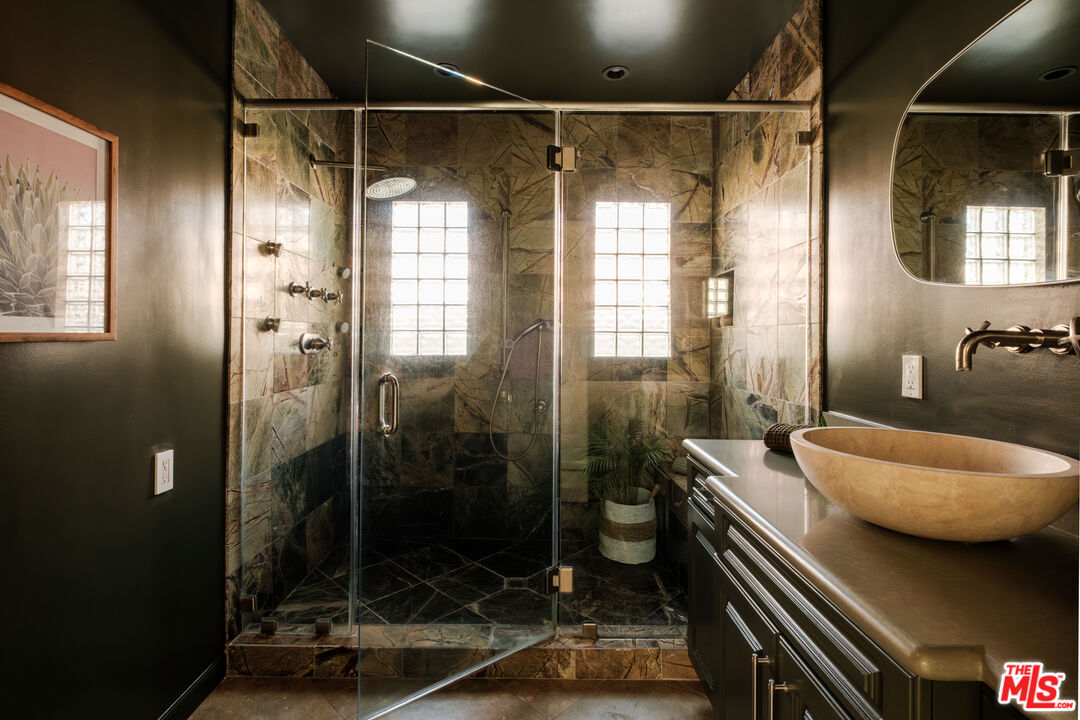 MLS #25596499 image #44