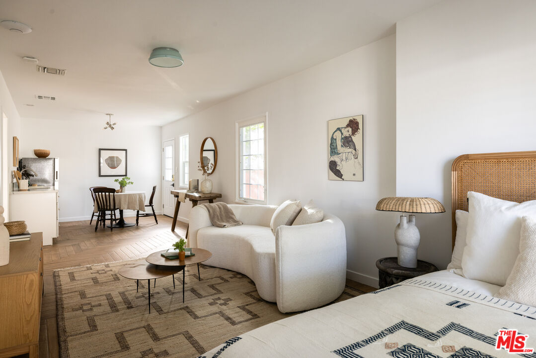 MLS #25596533 image #25