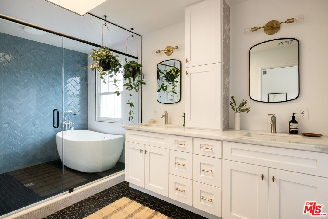 MLS #25596533 image #33