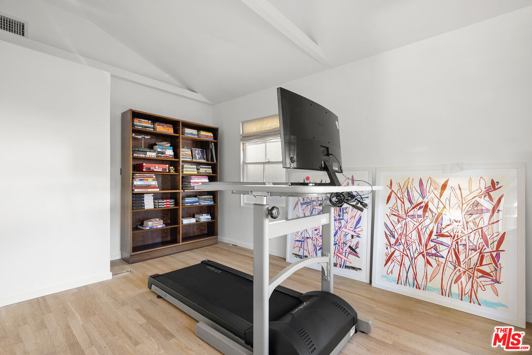 MLS #25596567 image #9