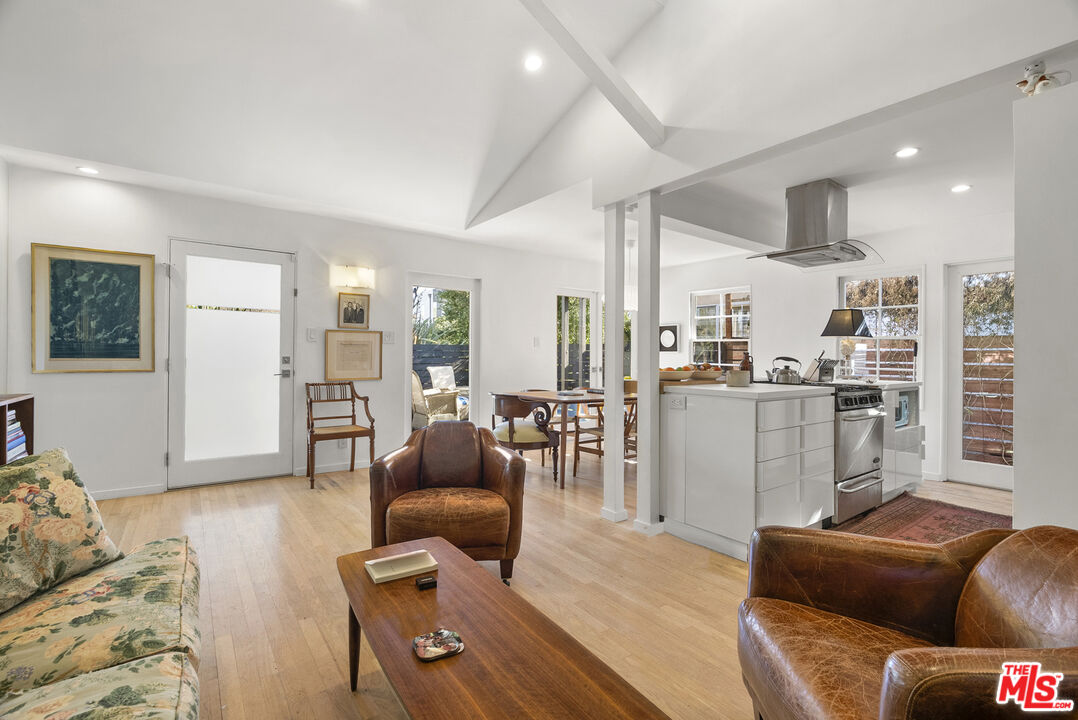 MLS #25596567 image #6