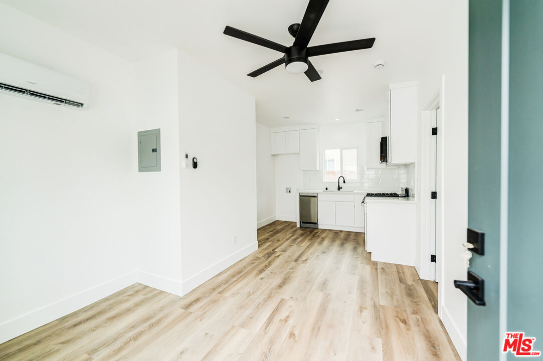 MLS #25596597 image #13