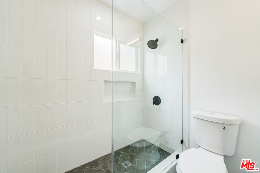 MLS #25596597 image #16