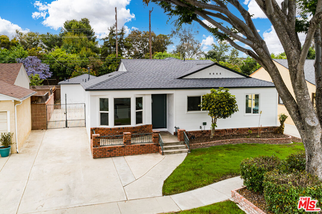 MLS #25596597 image #0