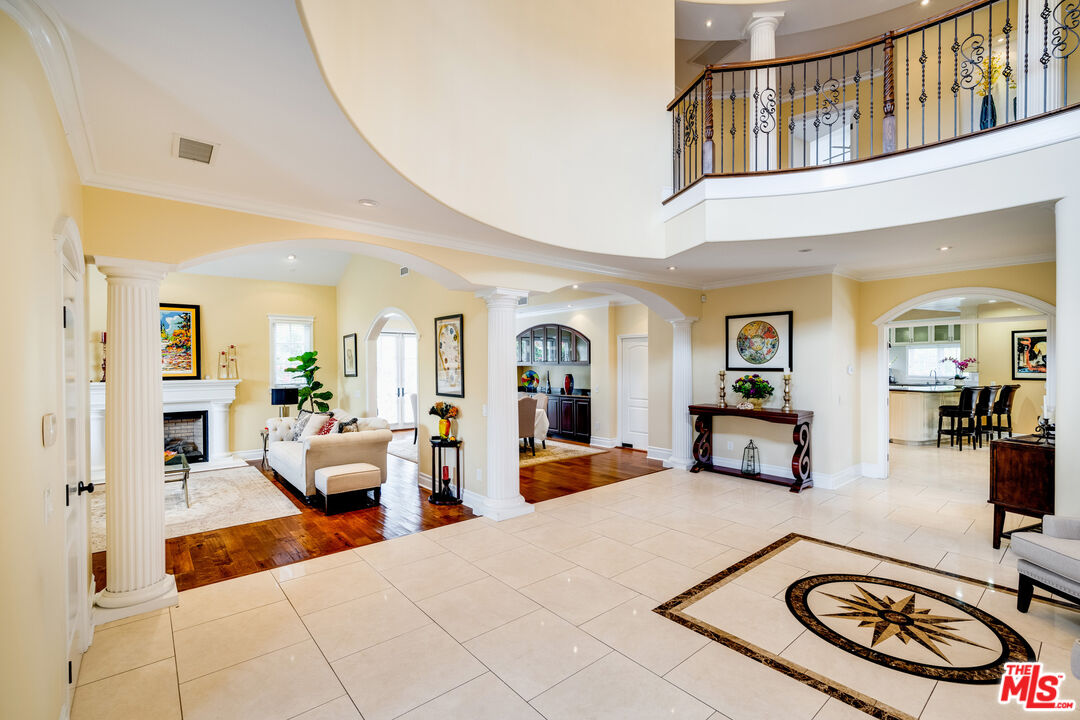 MLS #25596701 image #5