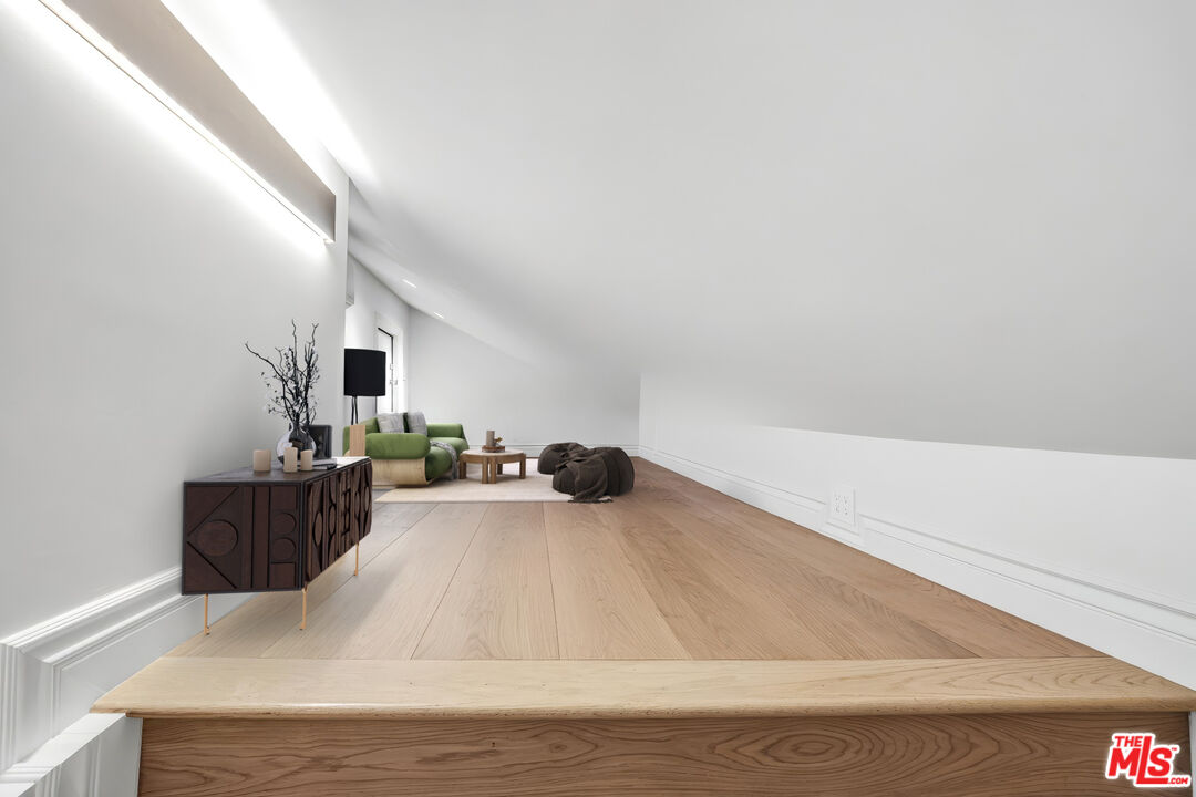 MLS #25596725 image #37