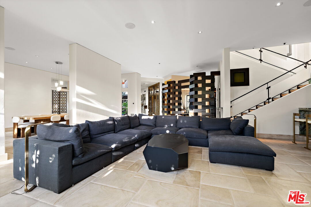 MLS #25596777 image #16